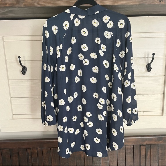 Like New Cabi #5705 Go-To-Button Up Floral Print Blouse Women’s Size: XL - Picture 13 of 16